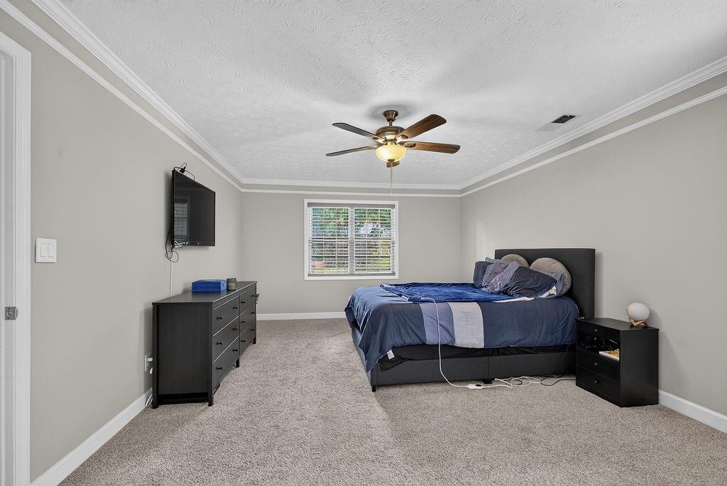 3735 Warwick Way Property Photo 18