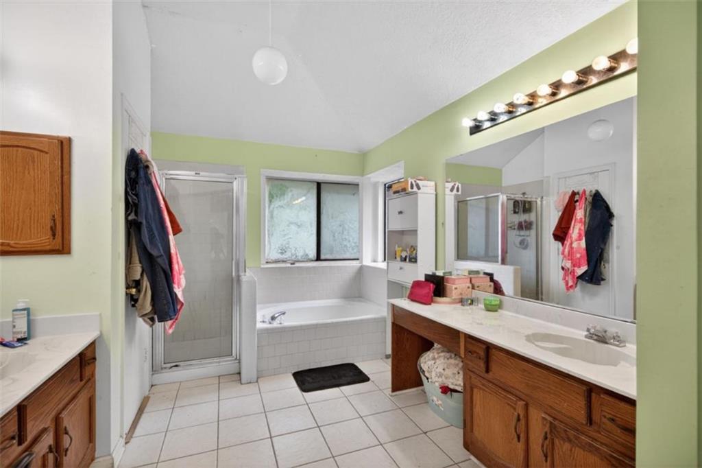 7042 Ivy Pointe Row Property Photo 14