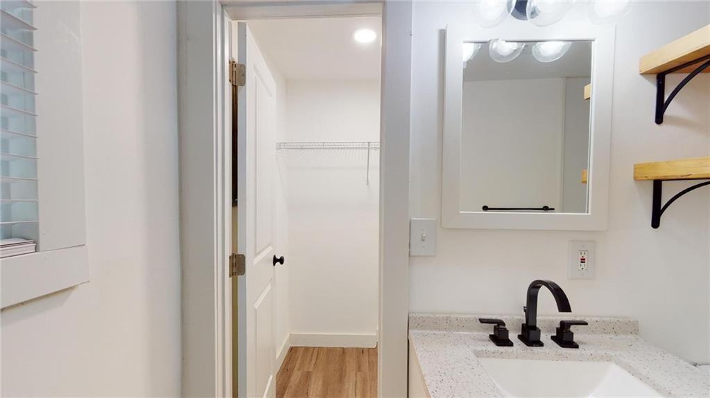 1425 Boulevard Se Property Photo 10