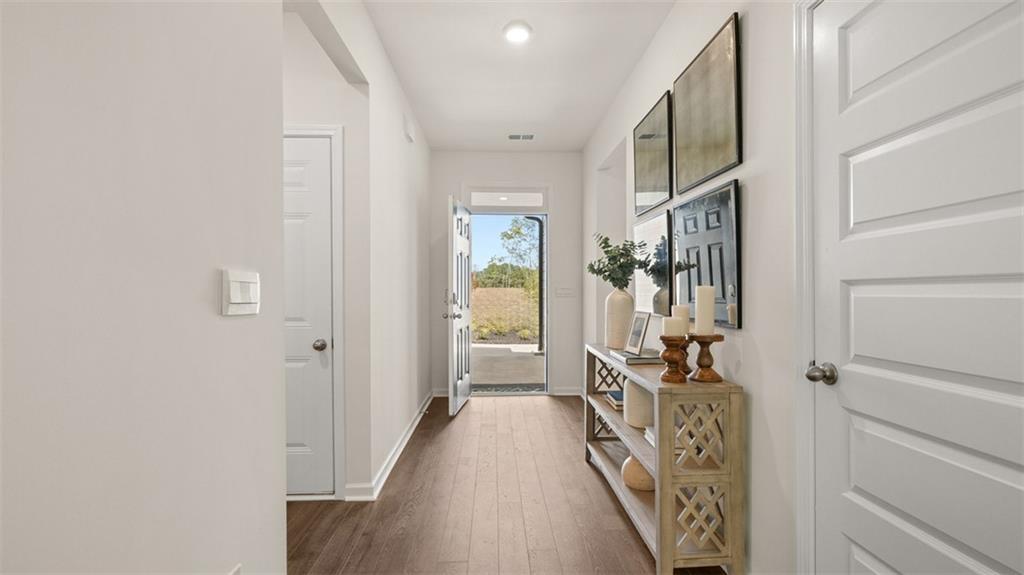 539 Abbott Road Property Photo 4