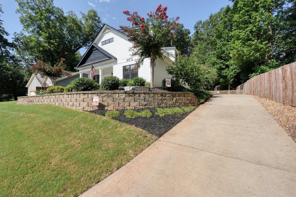 4471 Mclain Circle Property Photo 3