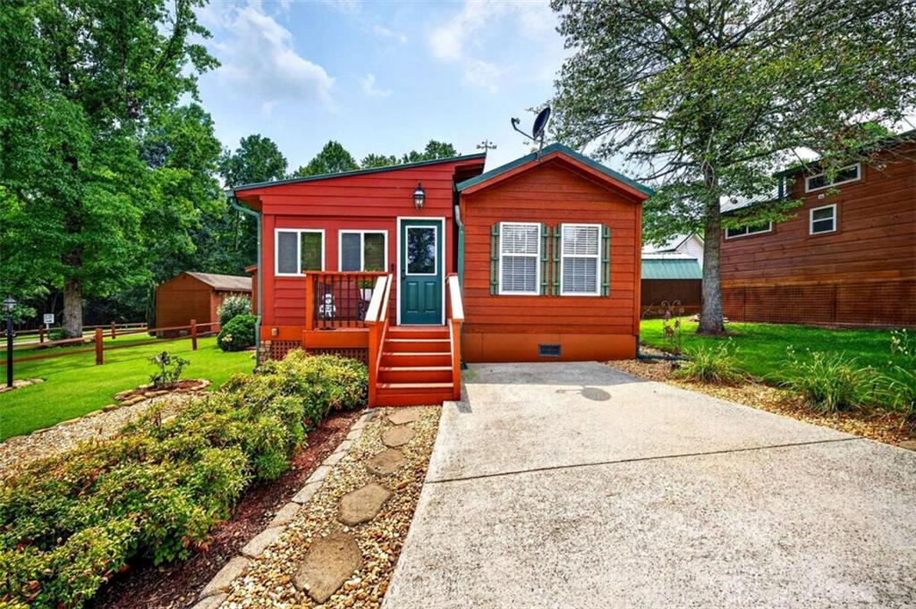 19 Wapiti Lane Property Photo 2