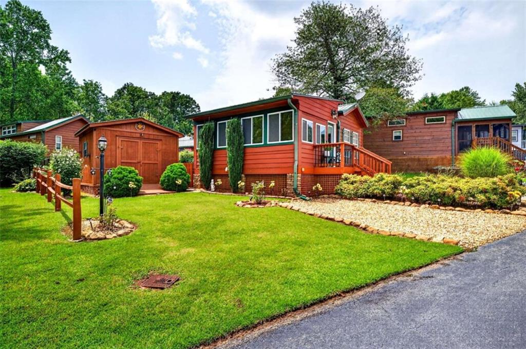 19 Wapiti Lane Property Photo 4