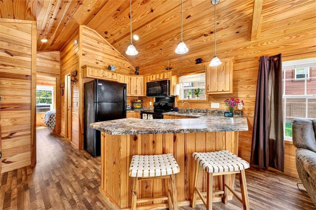 19 Wapiti Lane Property Photo 32