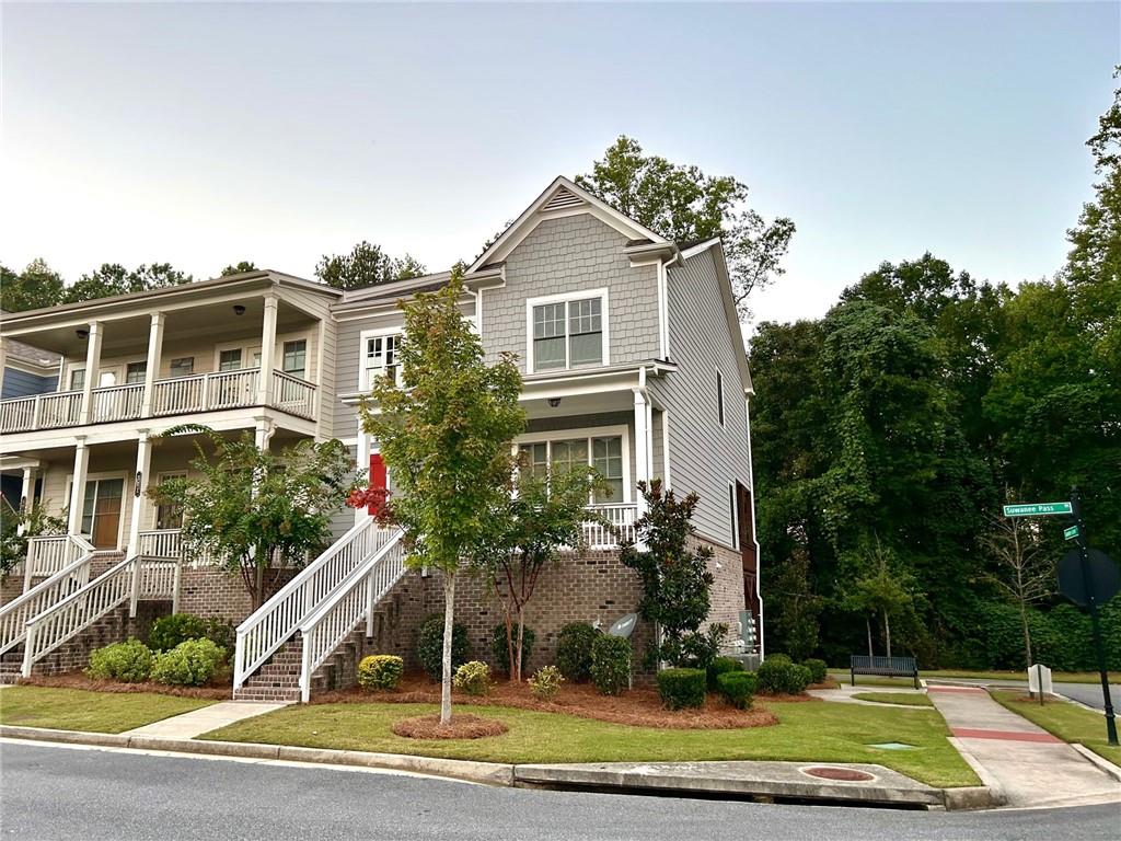 491 Suwanee Pass Trail Property Photo 2