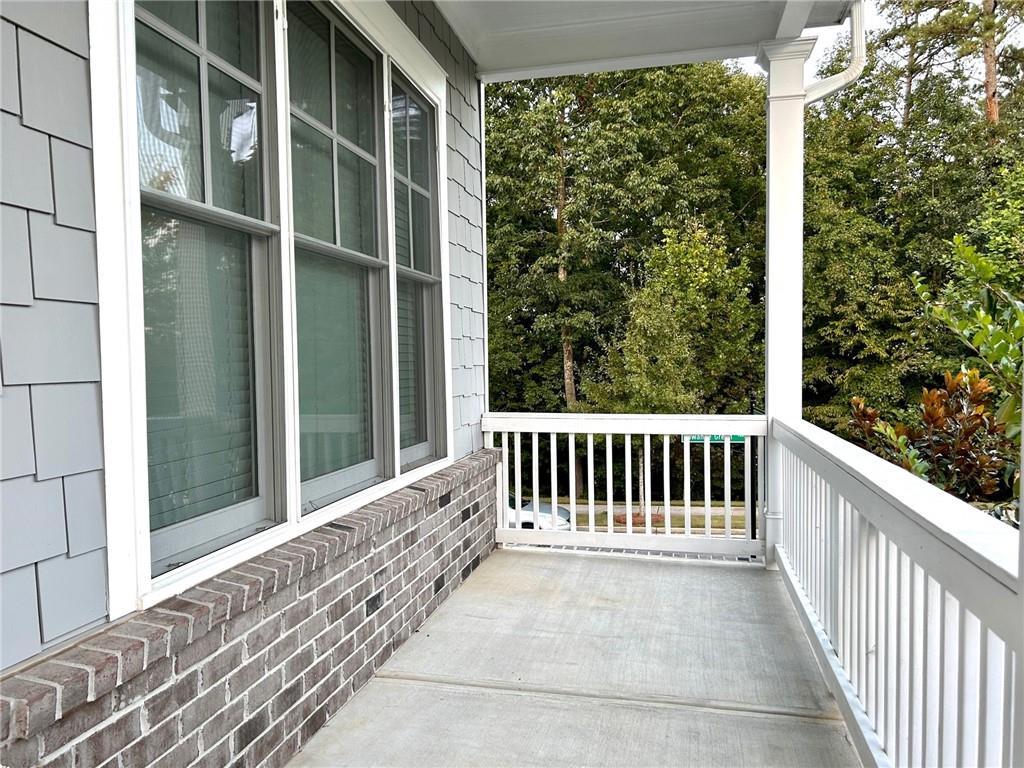 491 Suwanee Pass Trail Property Photo 5