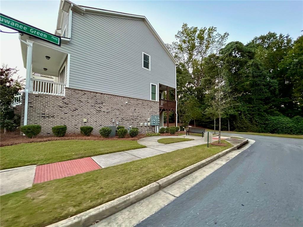 491 Suwanee Pass Trail Property Photo 9