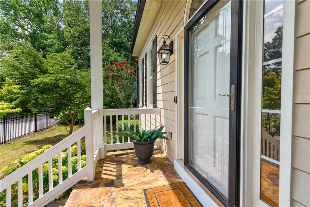 1880 Mayfield Road Property Photo 4