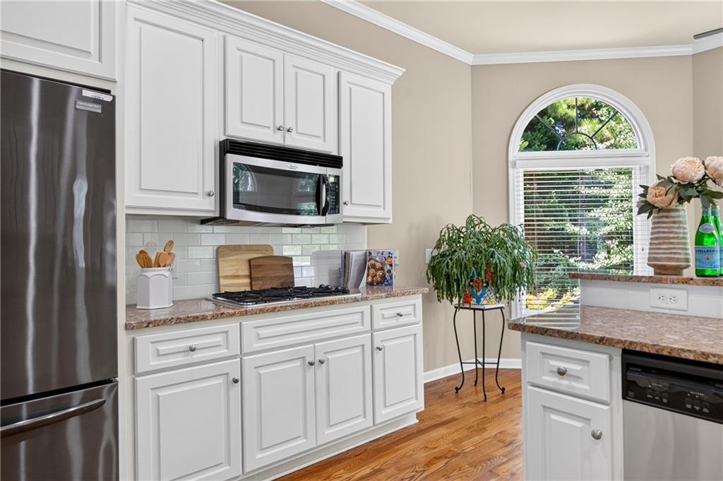 1880 Mayfield Road Property Photo 18