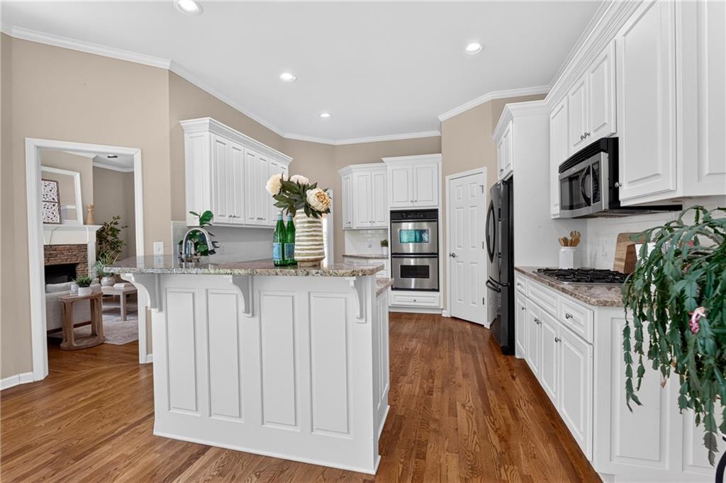 1880 Mayfield Road Property Photo 21