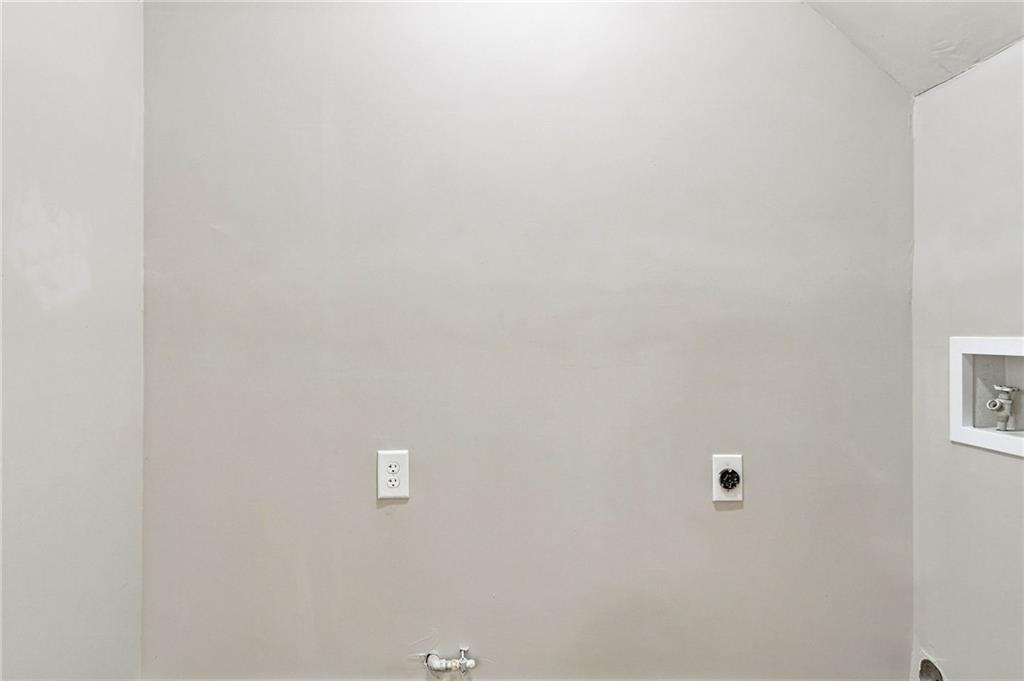5641 Clifton Place Property Photo 13