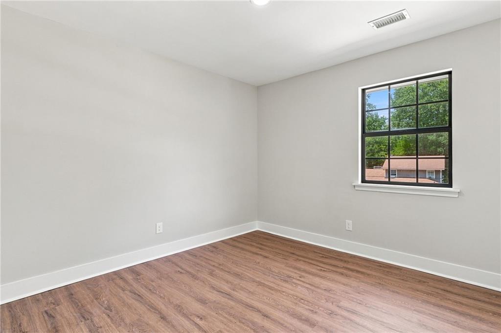 5641 Clifton Place Property Photo 22