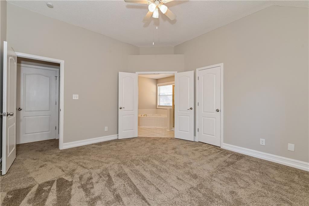 106 Emerald Lane Property Photo 6