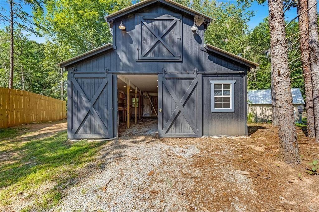 5466 Whitehall Road Property Photo 2