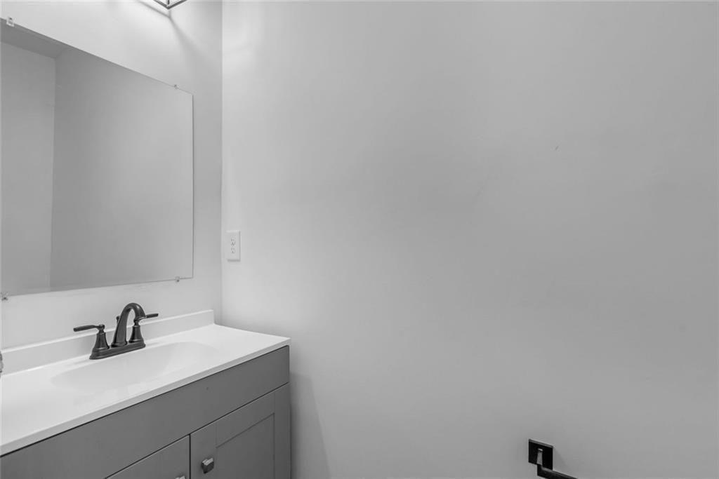 5466 Whitehall Road Property Photo 21
