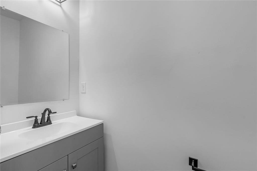 5466 Whitehall Road Property Photo 33