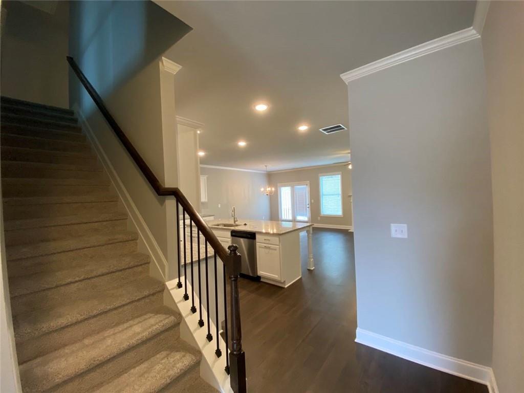 2615 Morgan Place Drive Property Photo 4