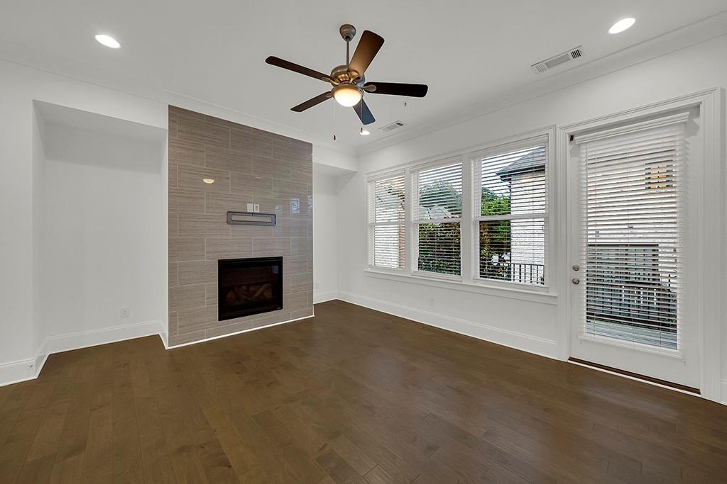 6807 Encore Boulevard Property Photo 9