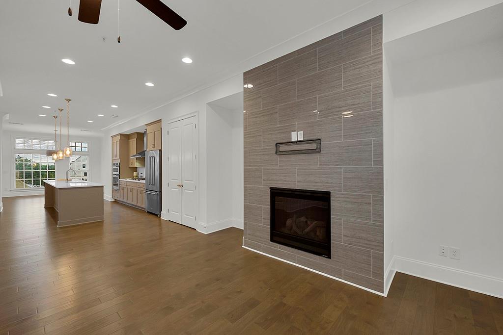 6807 Encore Boulevard Property Photo 10