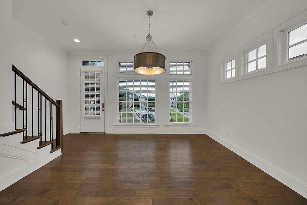 6807 Encore Boulevard Property Photo 13