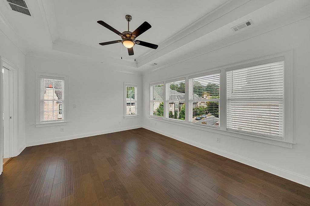6807 Encore Boulevard Property Photo 15