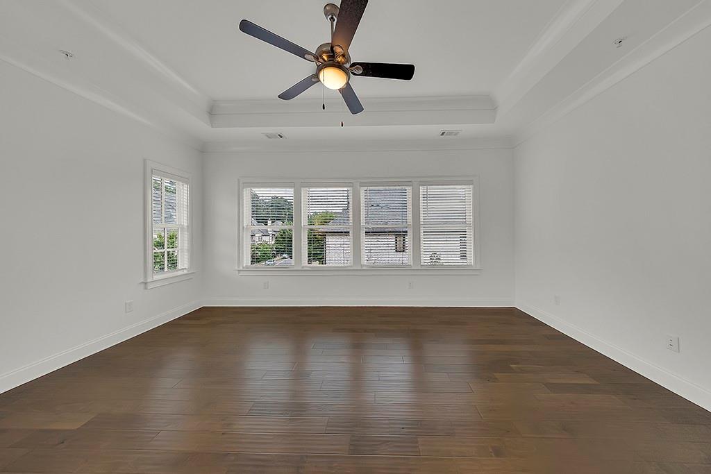 6807 Encore Boulevard Property Photo 17
