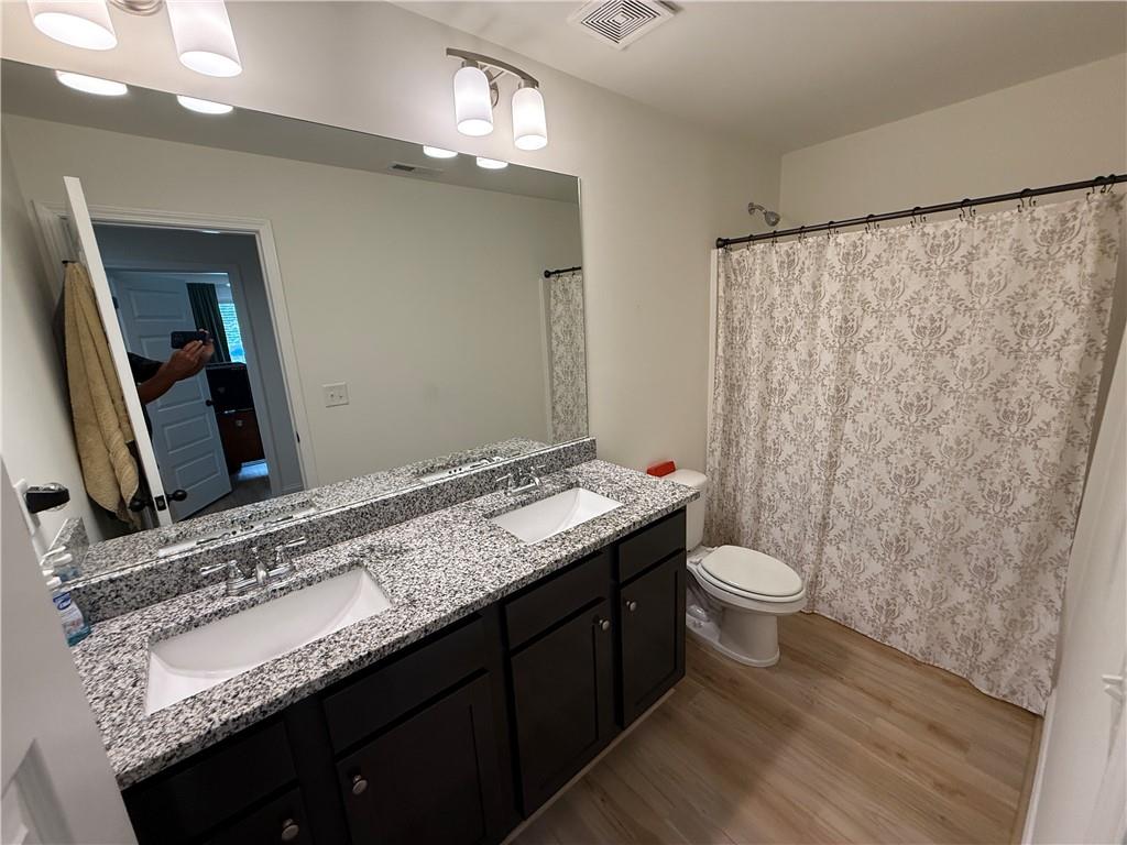 379 Cherryhill Lane Property Photo 3