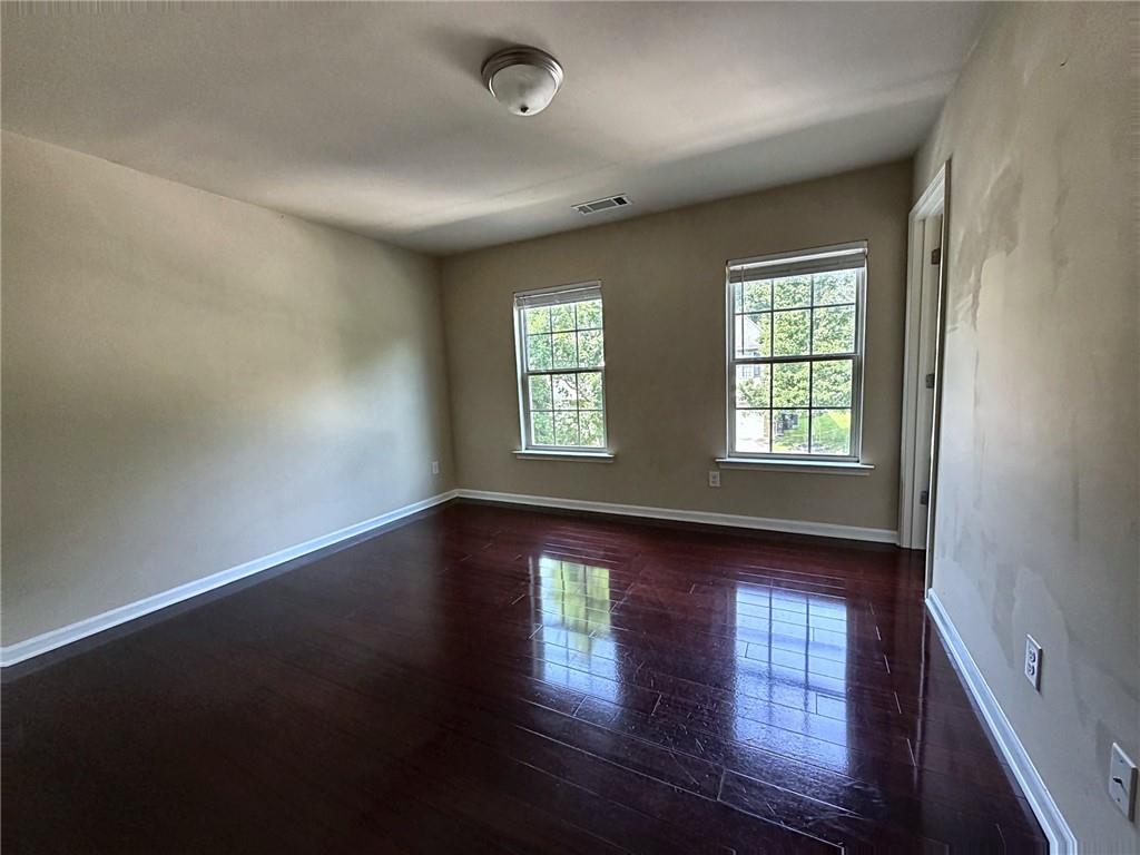 2573 Chimney Hill Place Property Photo 11