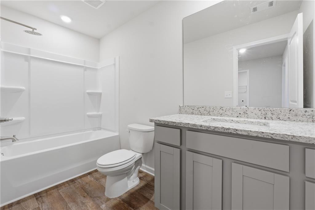 218 Norchester Avenue Property Photo 18