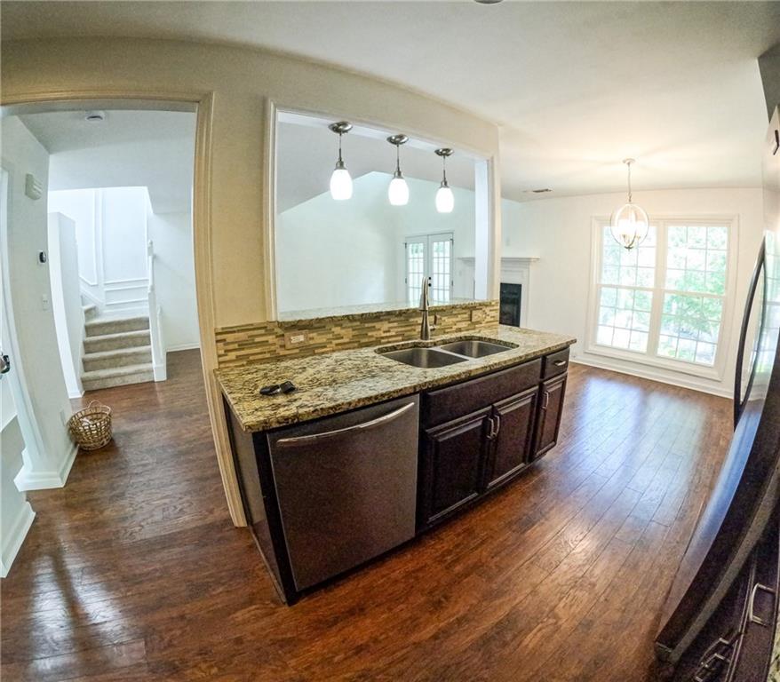 705 Bridge Lane Se Property Photo 5