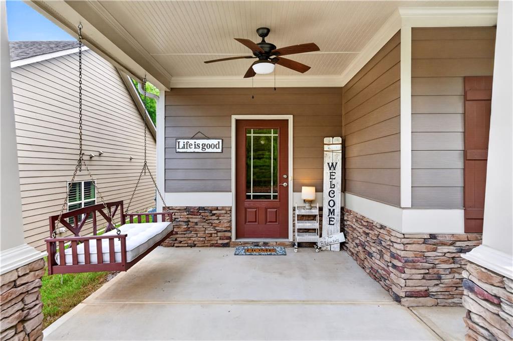 104 Willow Creek Trail Property Photo 4