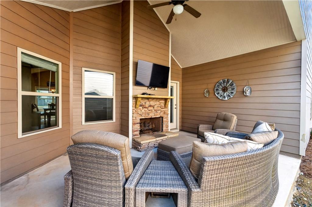 104 Willow Creek Trail Property Photo 37