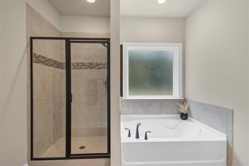 5372 Tuscany Drive Property Photo 30