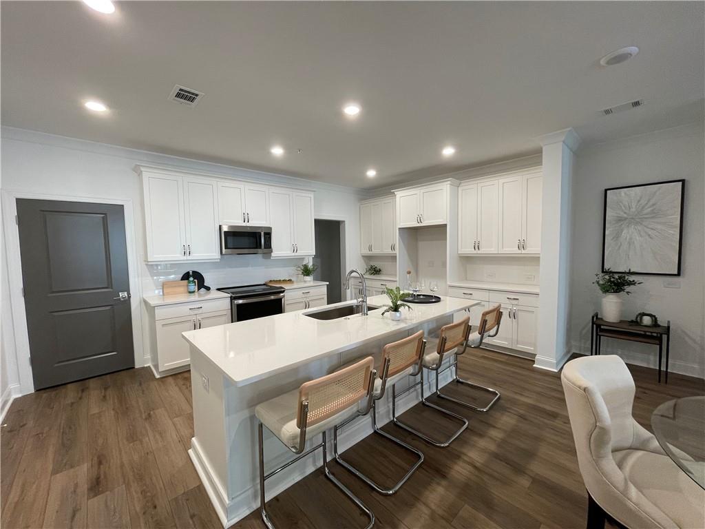 5008 Shirley Oaks Drive Unit 290 Property Photo 1
