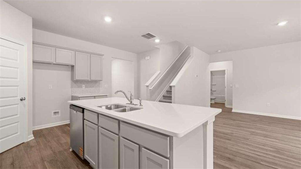 857 Trillium Drive Property Photo 10