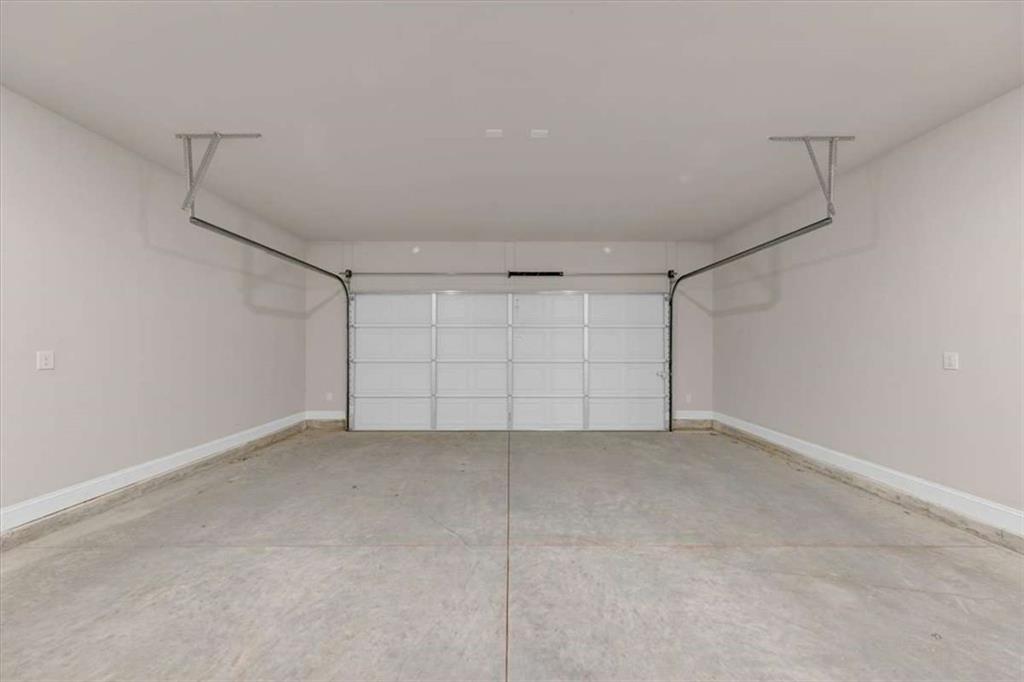 216 Rhett Drive Property Photo 31