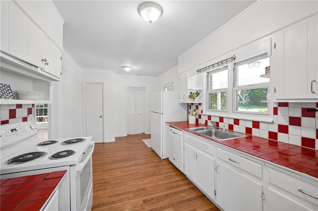1232 Carol Lane Ne Property Photo 13