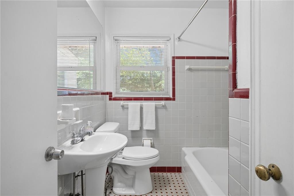 1232 Carol Lane Ne Property Photo 22