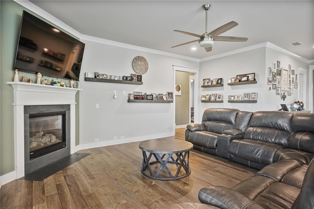 322 Woodridge Pass Property Photo 12