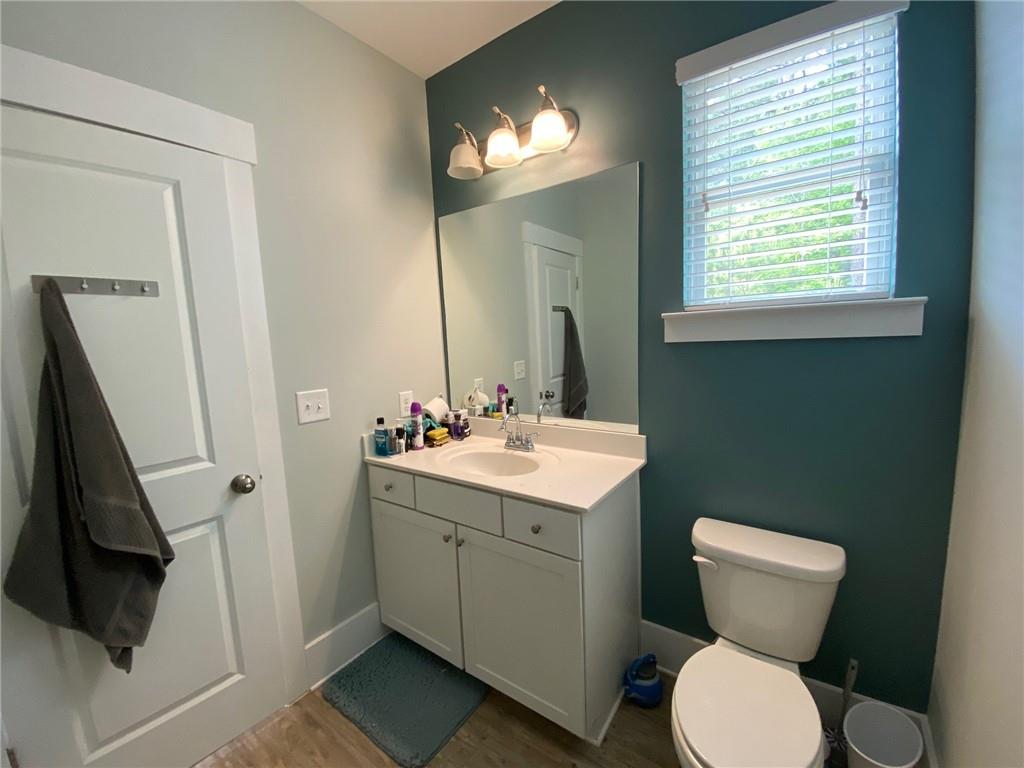 202 Oakleigh Pointe Drive Property Photo 25