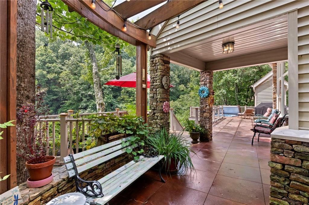 144 Indian Beach Trail Property Photo 7