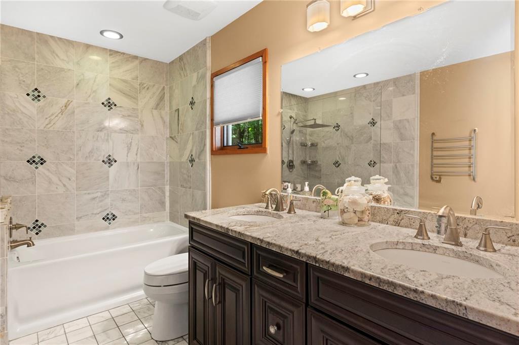 144 Indian Beach Trail Property Photo 24