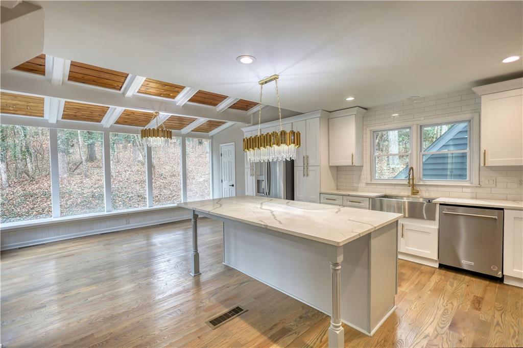 4205 Aberdeen Pass Property Photo 10