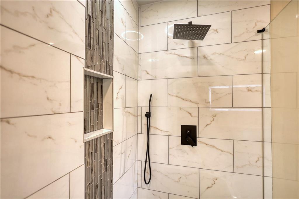 4205 Aberdeen Pass Property Photo 25