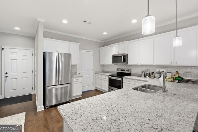 3874 Valley View Ct Property Photo 5