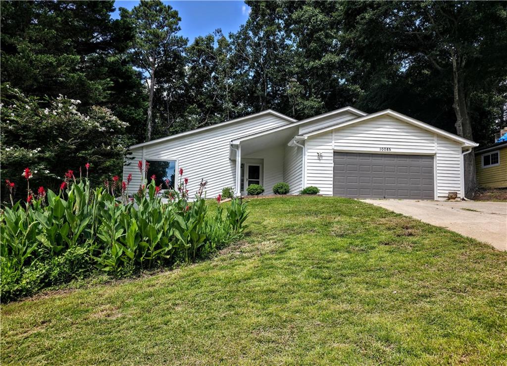 10085 Old Woodland Entry Property Photo 1