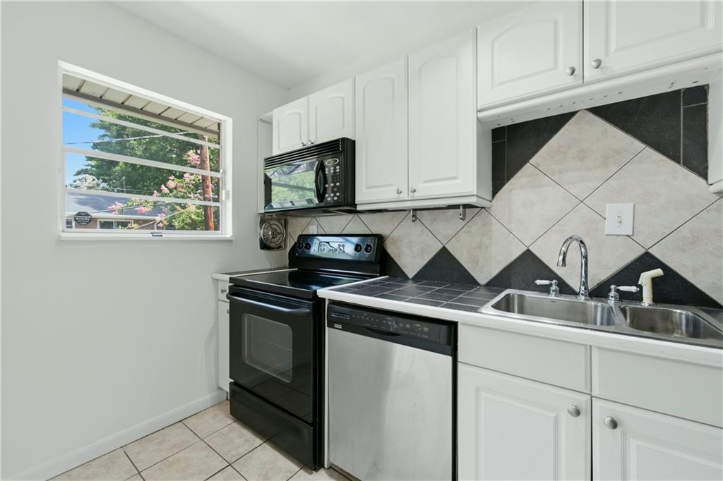 510 Coventry Road Unit 3c Property Photo 12