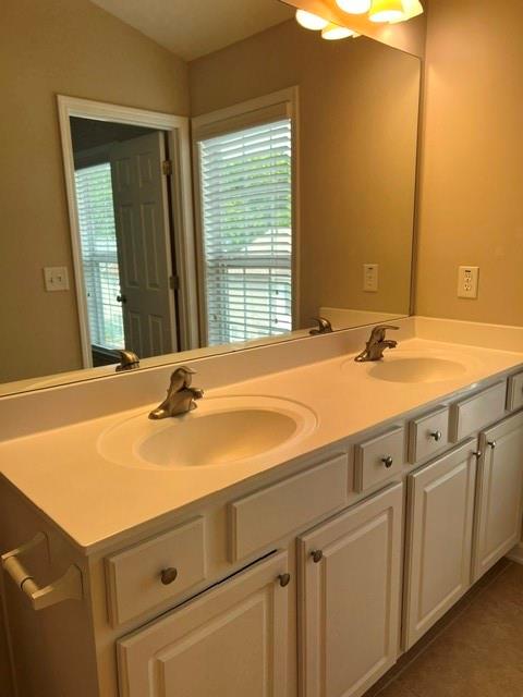 1317 Thornborough Drive Property Photo 13