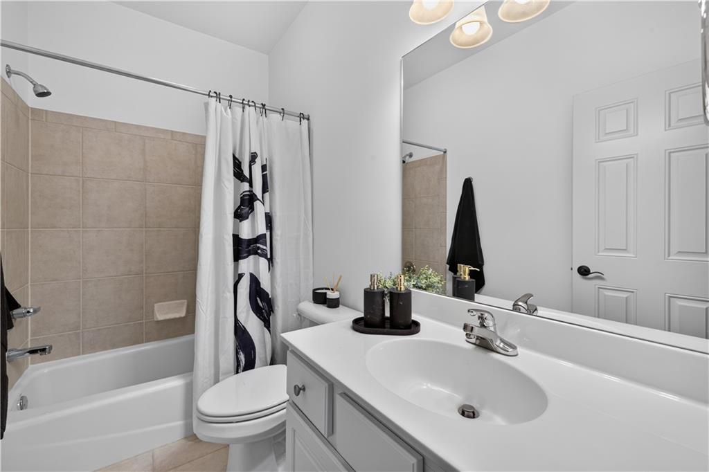 3819 Rockhaven Court Property Photo 35