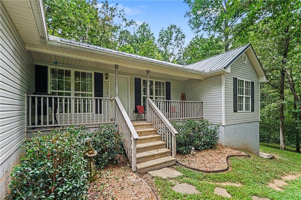390 Cotton Tail Drive Property Photo 1